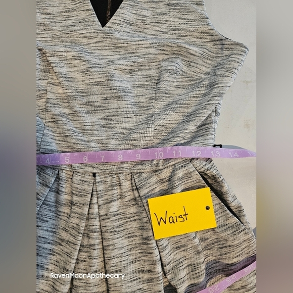 IZ Byer Dress 7 Juniors - Picture 10 of 11